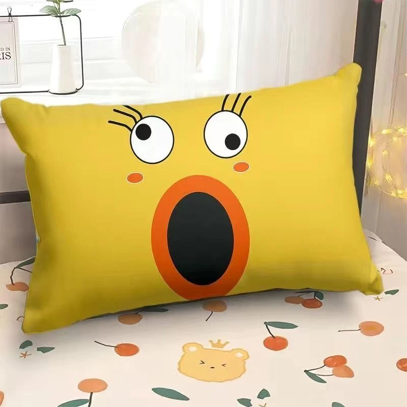 VIKAMA Funny Emoji Pillow, Rec - Home Decor Emoji ulasan dan harga